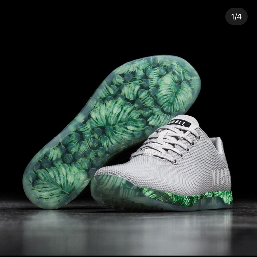 Arctic Palm Trainer